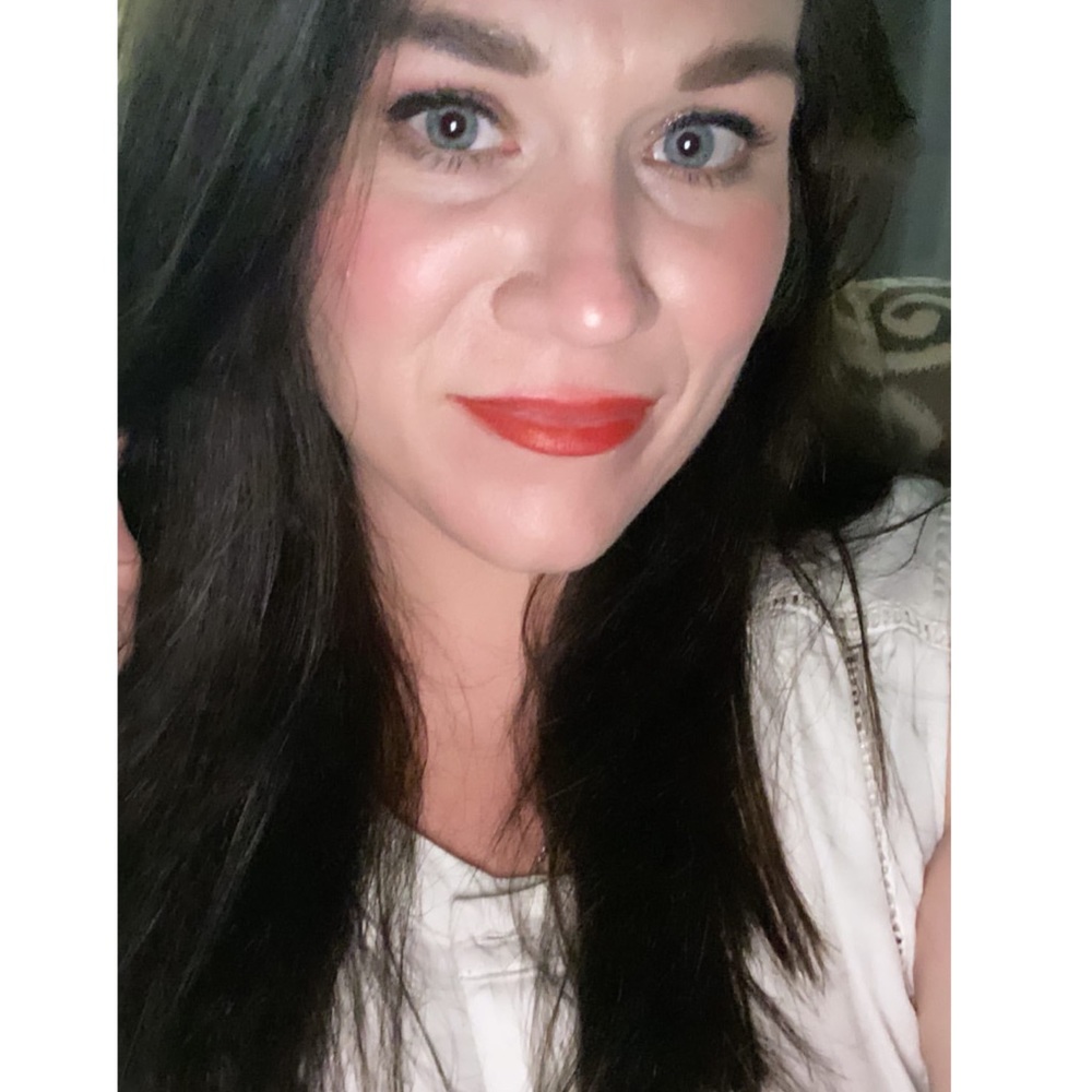 Meet your Posher, Holly